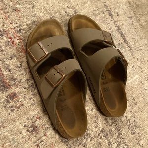 Like new Birkenstocks FIT 8 or 8 1/2